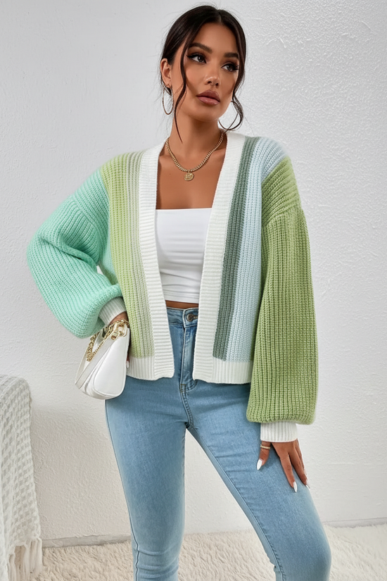 Farverig damestrik med farveblokdesign – Mirelle