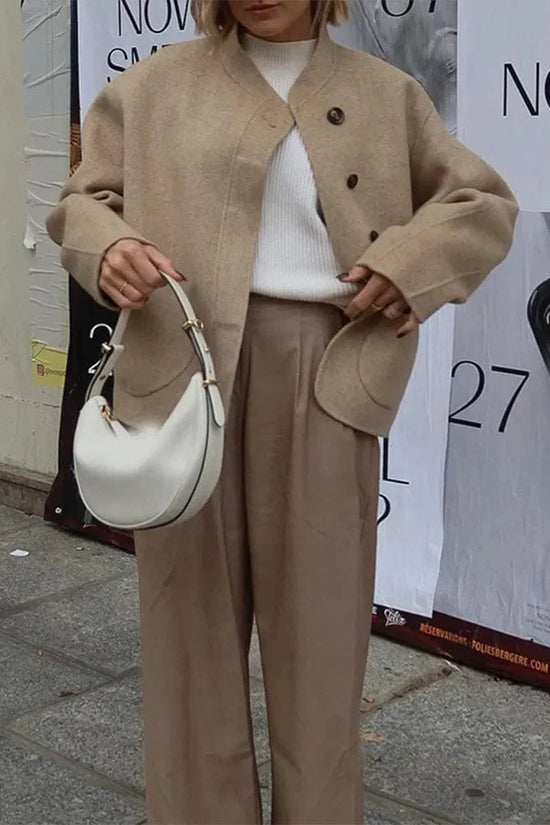 Courtney | Oversized Woljack med asymmetrisk knaplukning og rummelige lommer