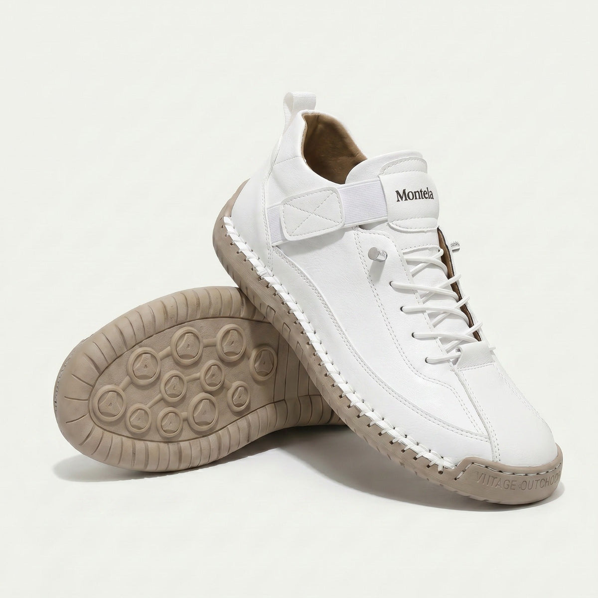 Høje damesneakers med snørebånd, remdetalje og rund tå