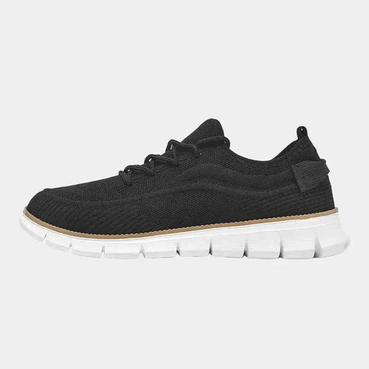 Strikkede sneakers med snørebånd