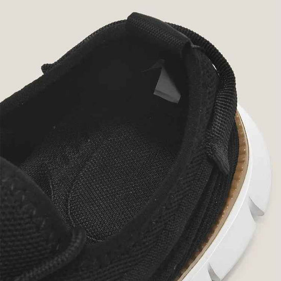 Strikkede sneakers med snørebånd