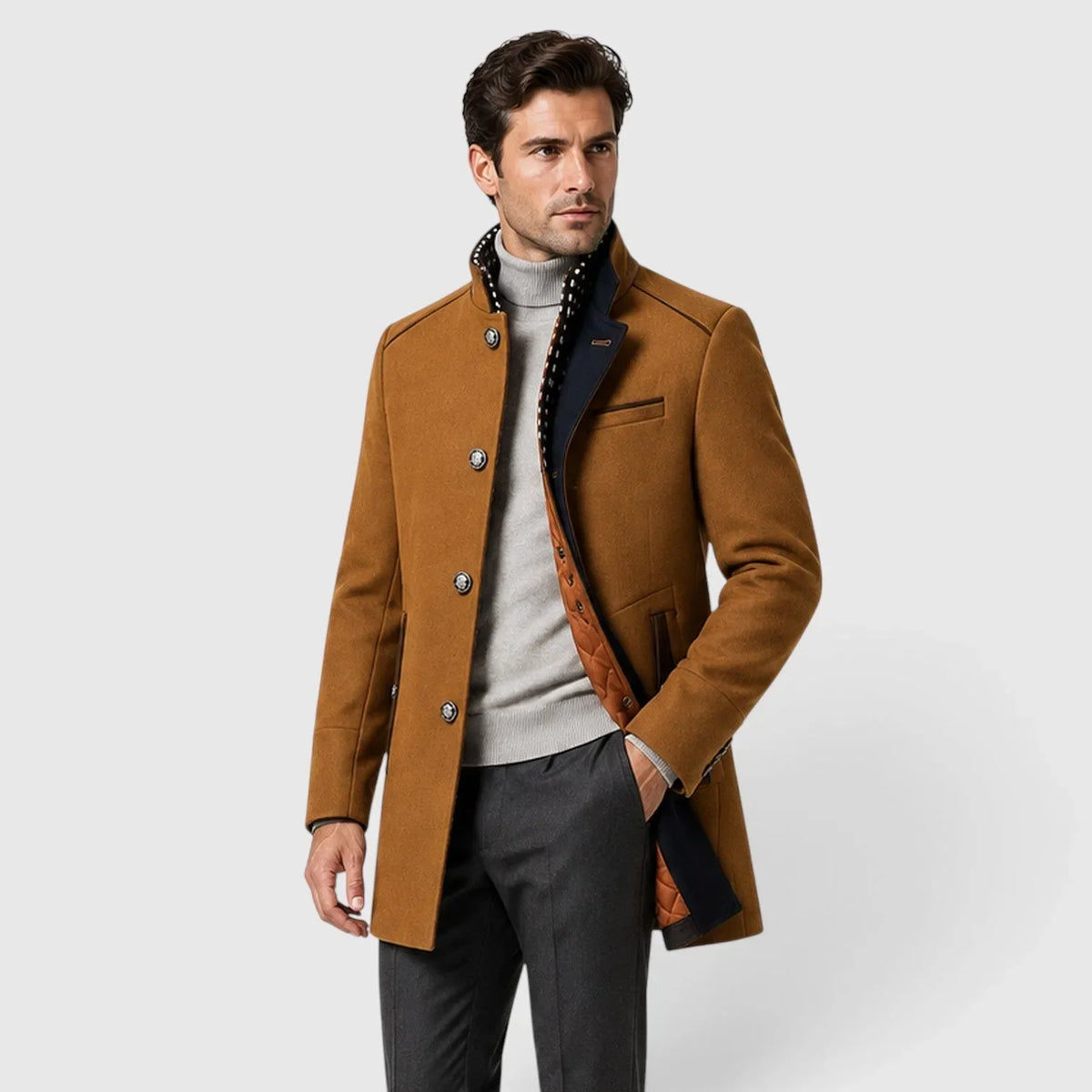 Herre trenchcoat med høj krave, knapper og lynlåslommer