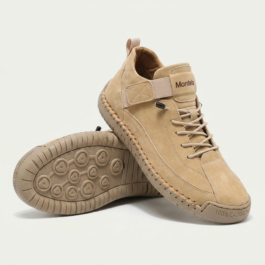 Høje damesneakers med snørebånd, remdetalje og rund tå