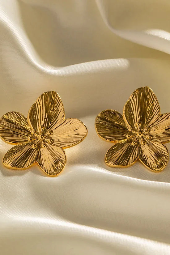 Elegant Guld Finish Blomstørklæder til Damer | Tidløse Statement Smykker til Festlige Begivenheder